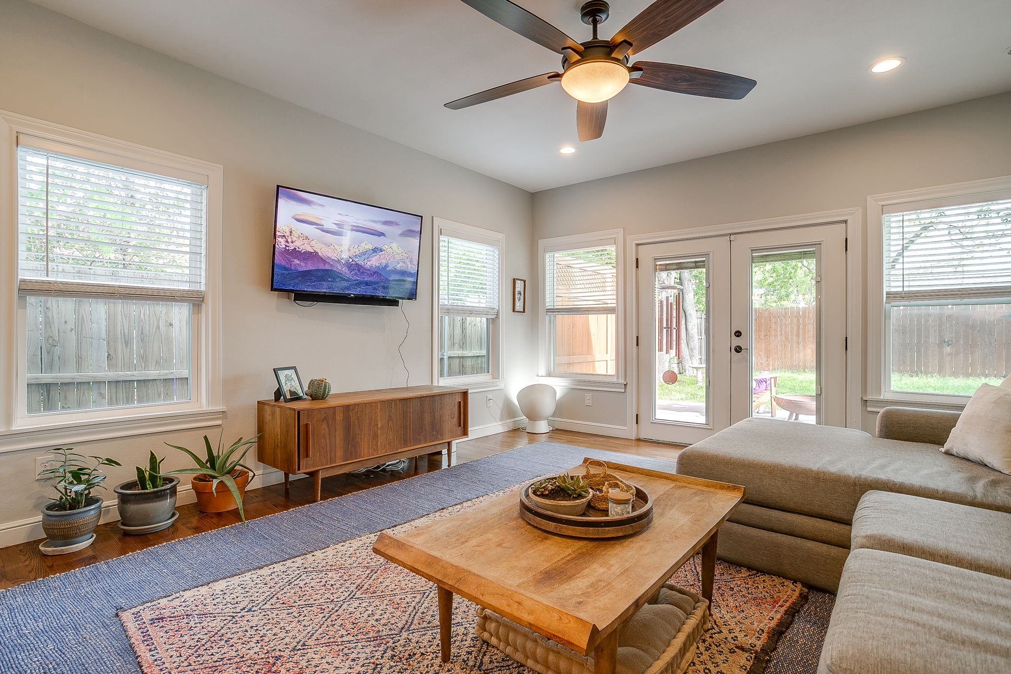 4516 Calmont Avenue Fort Worth TX 76107