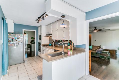 1000 Sherwood Drive Bedford TX 76022