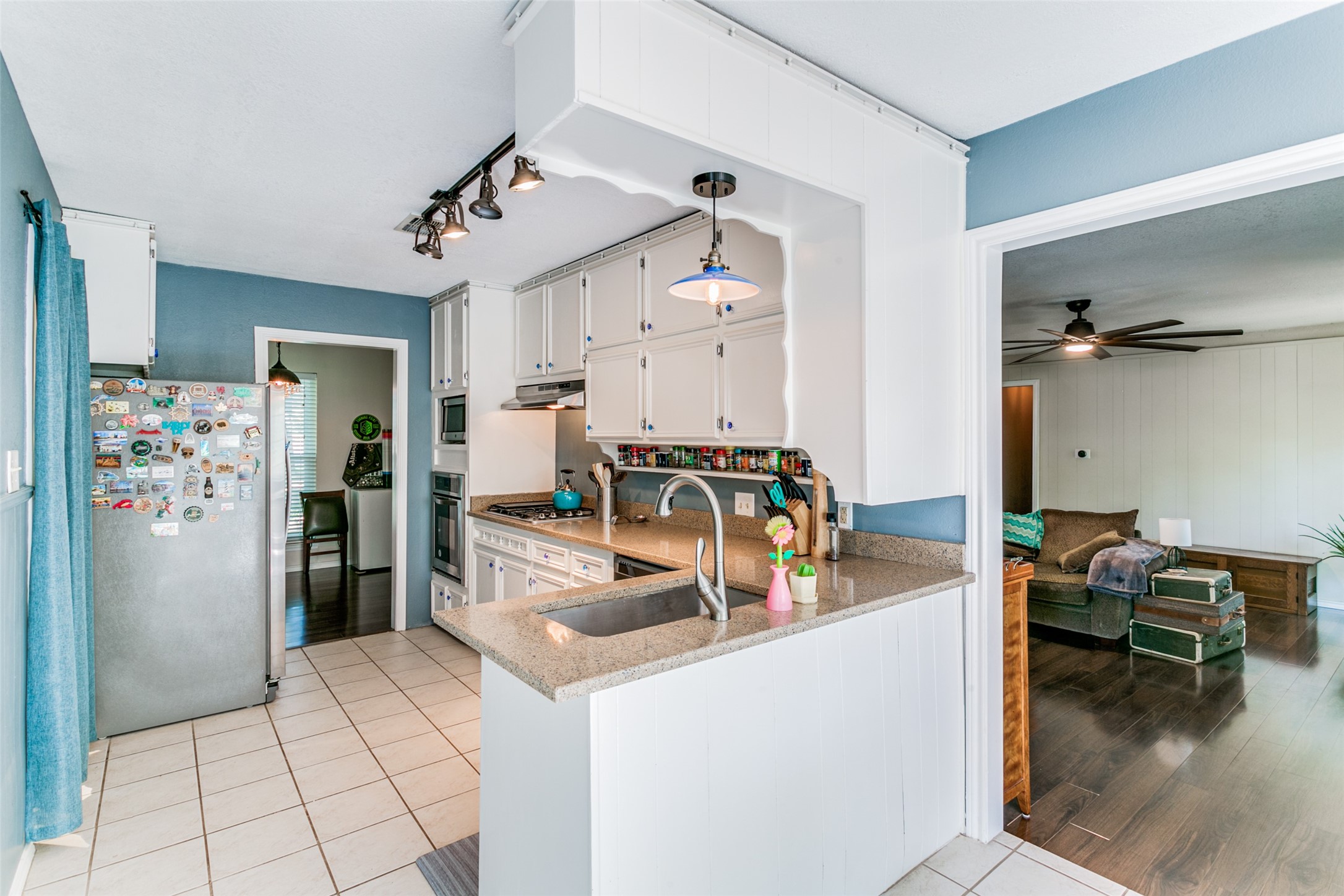 1000 Sherwood Drive Bedford TX 76022