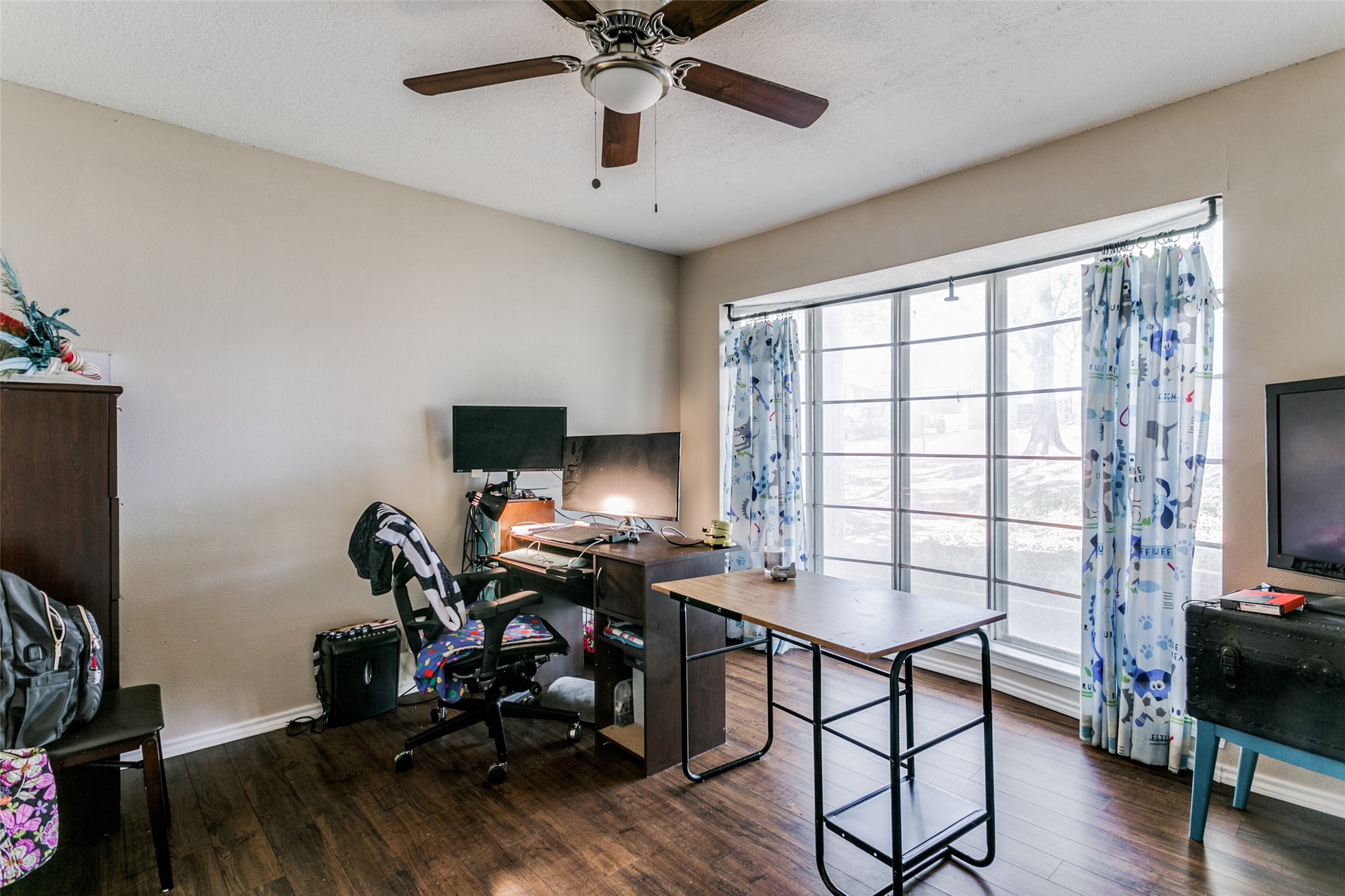 1000 Sherwood Drive Bedford TX 76022