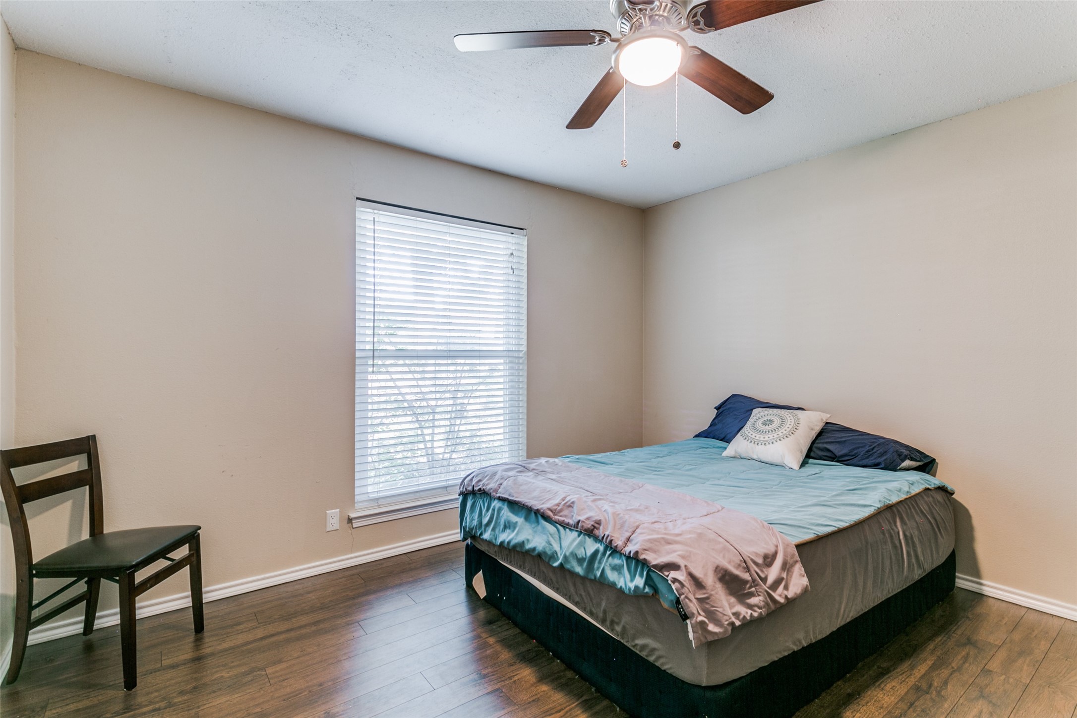1000 Sherwood Drive Bedford TX 76022