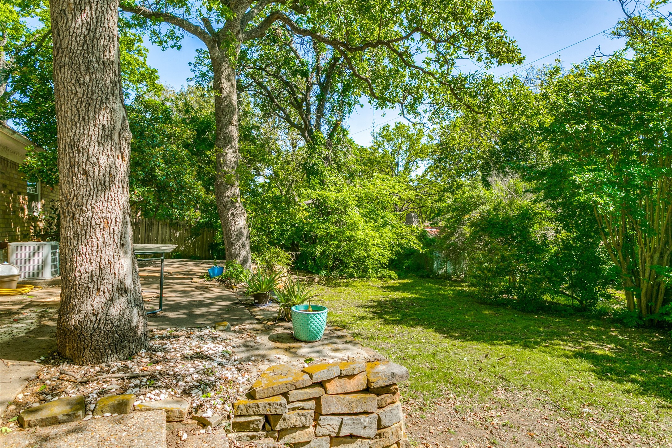 1000 Sherwood Drive Bedford TX 76022