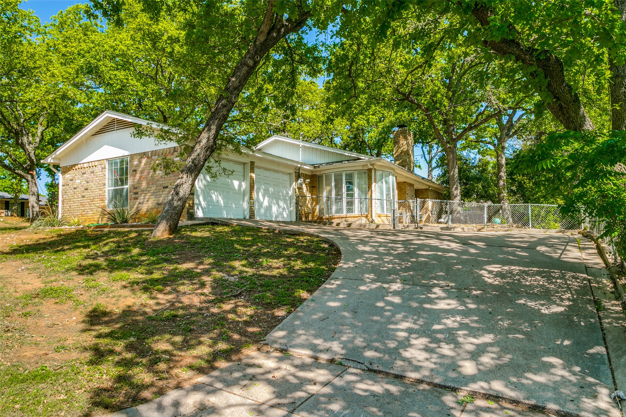 1000 Sherwood Drive Bedford TX 76022