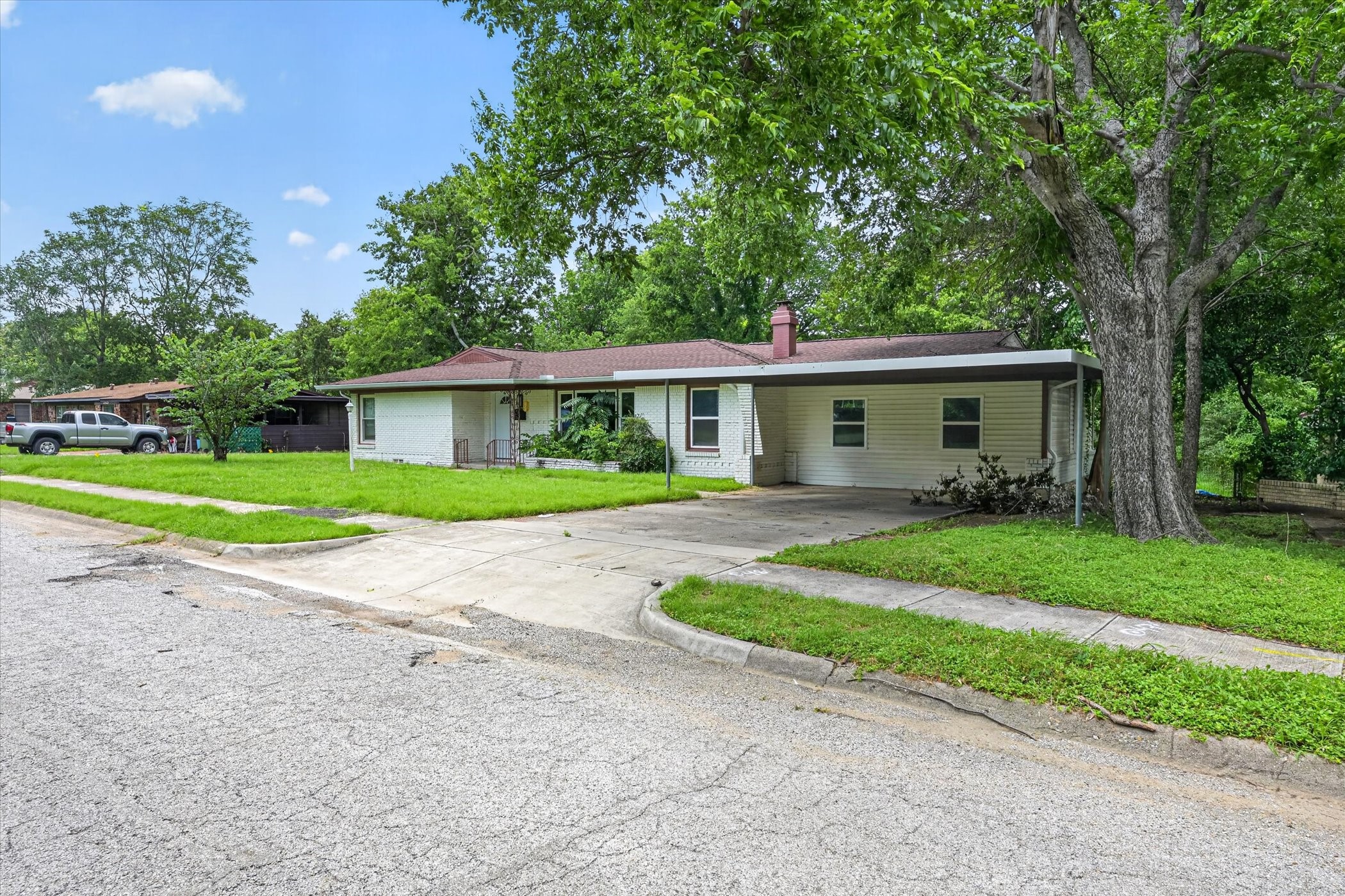 2833 Scruggs Park Drive Richland Hills TX 76118