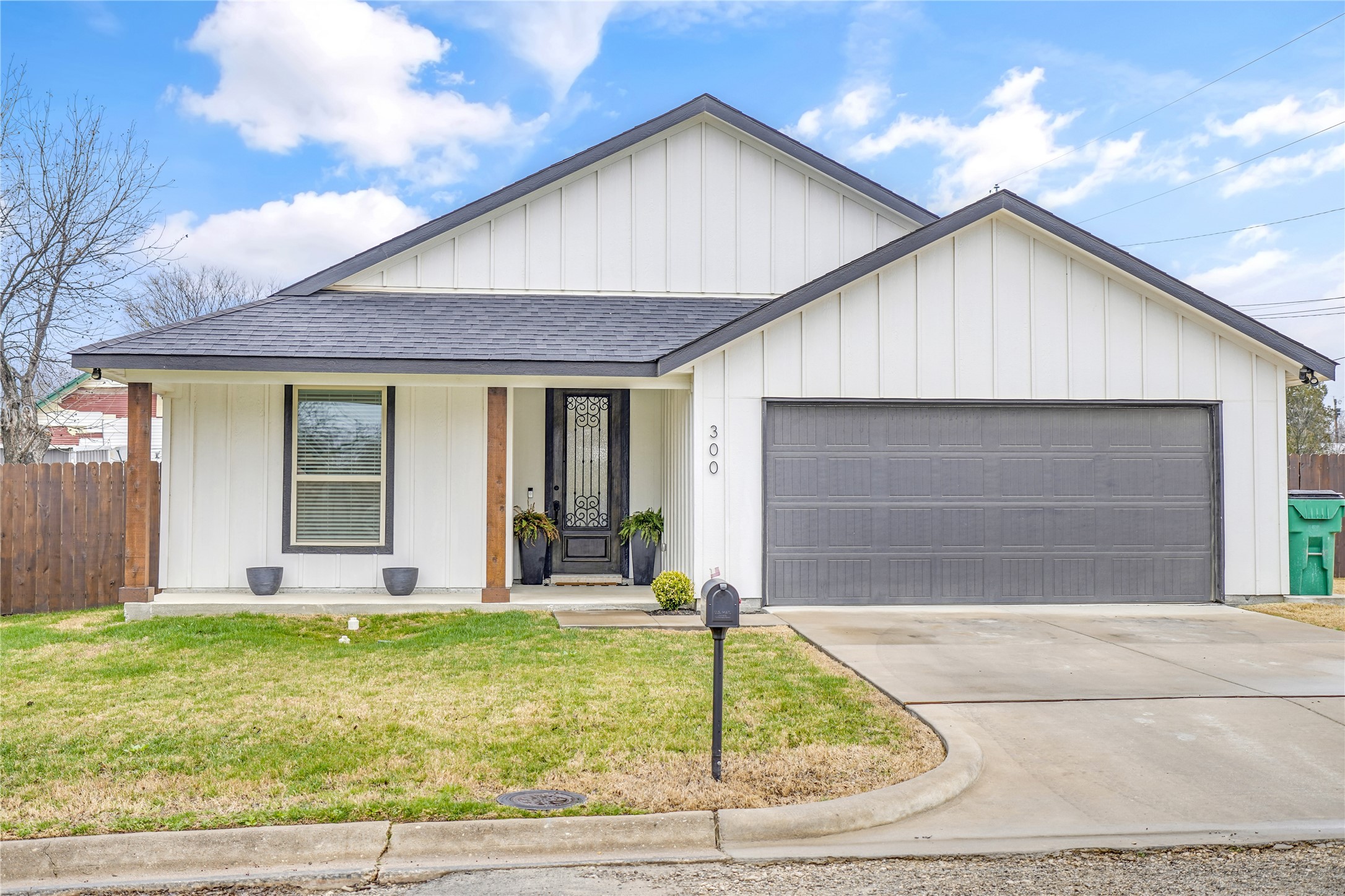 300 W College Street Jacksboro TX 76458