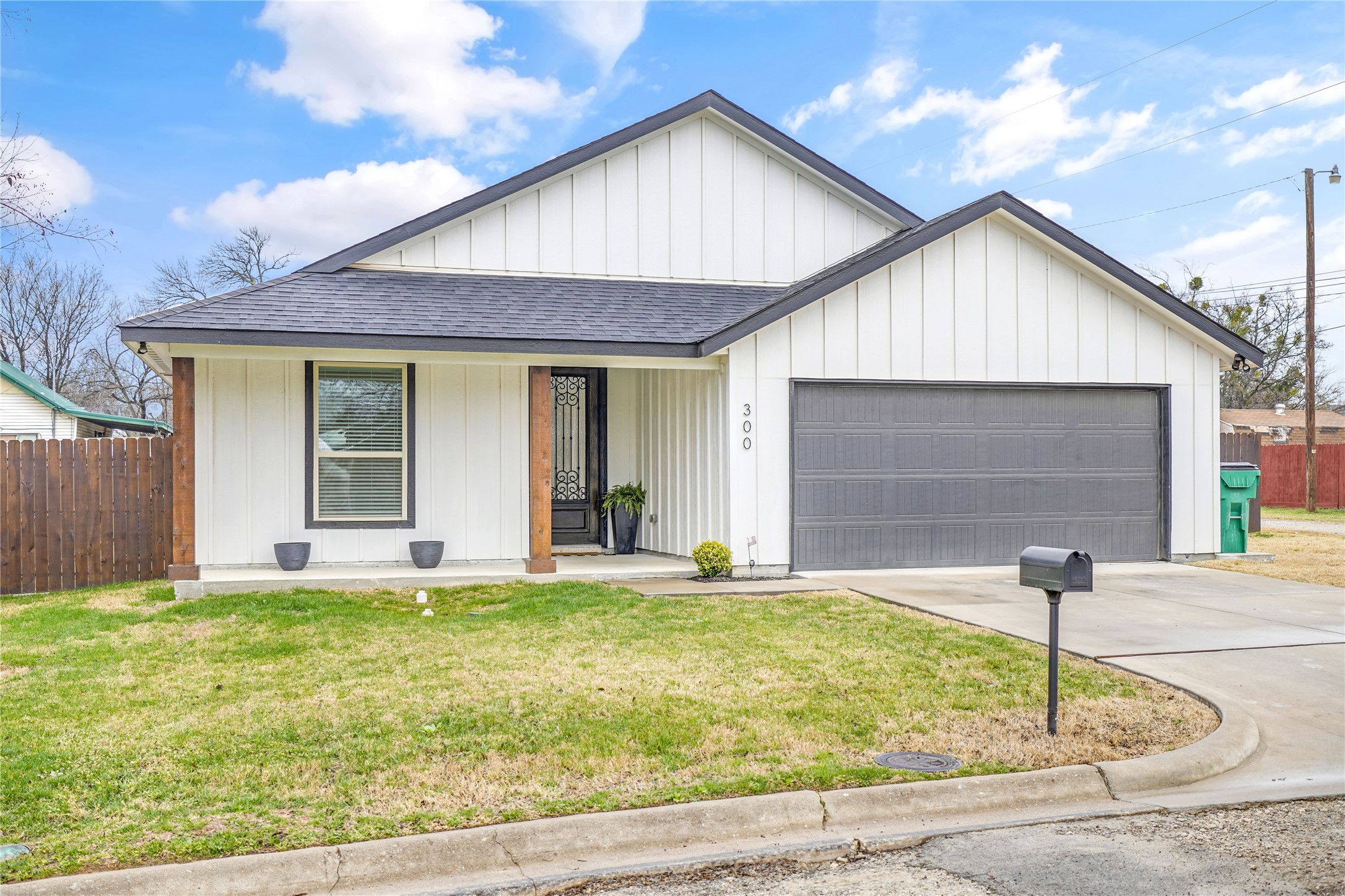 300 W College Street Jacksboro TX 76458