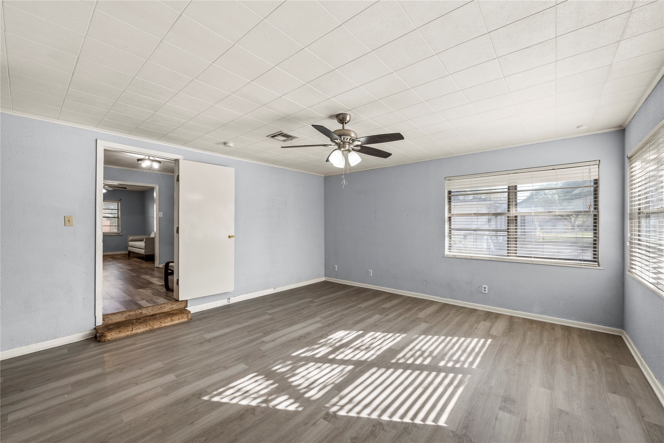 901 N Main Street West TX 76691