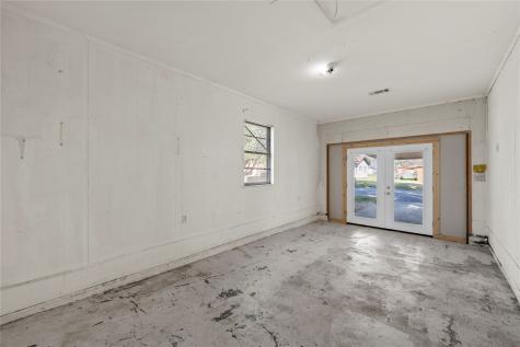 901 N Main Street West TX 76691