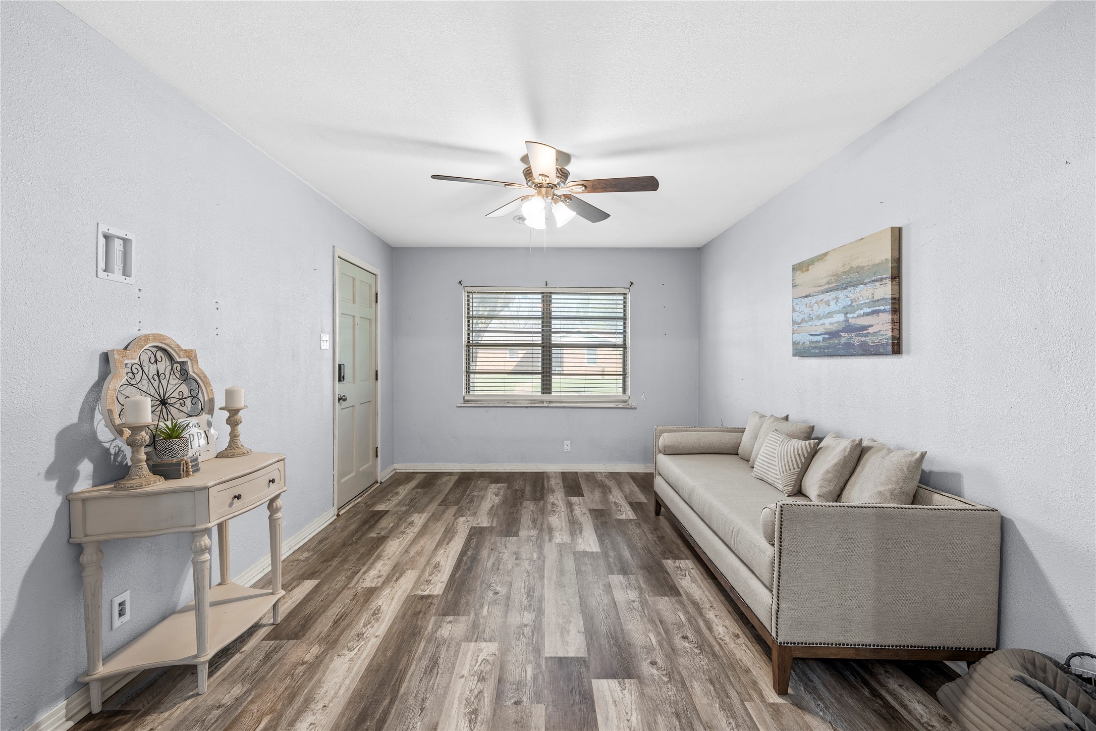 901 N Main Street West TX 76691