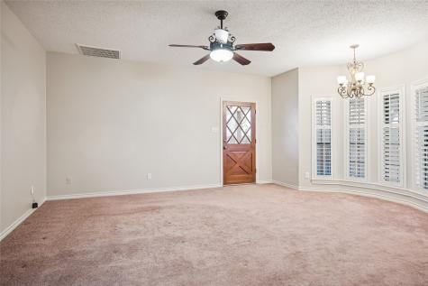 6707 Us 287 Highway Arlington TX 76001