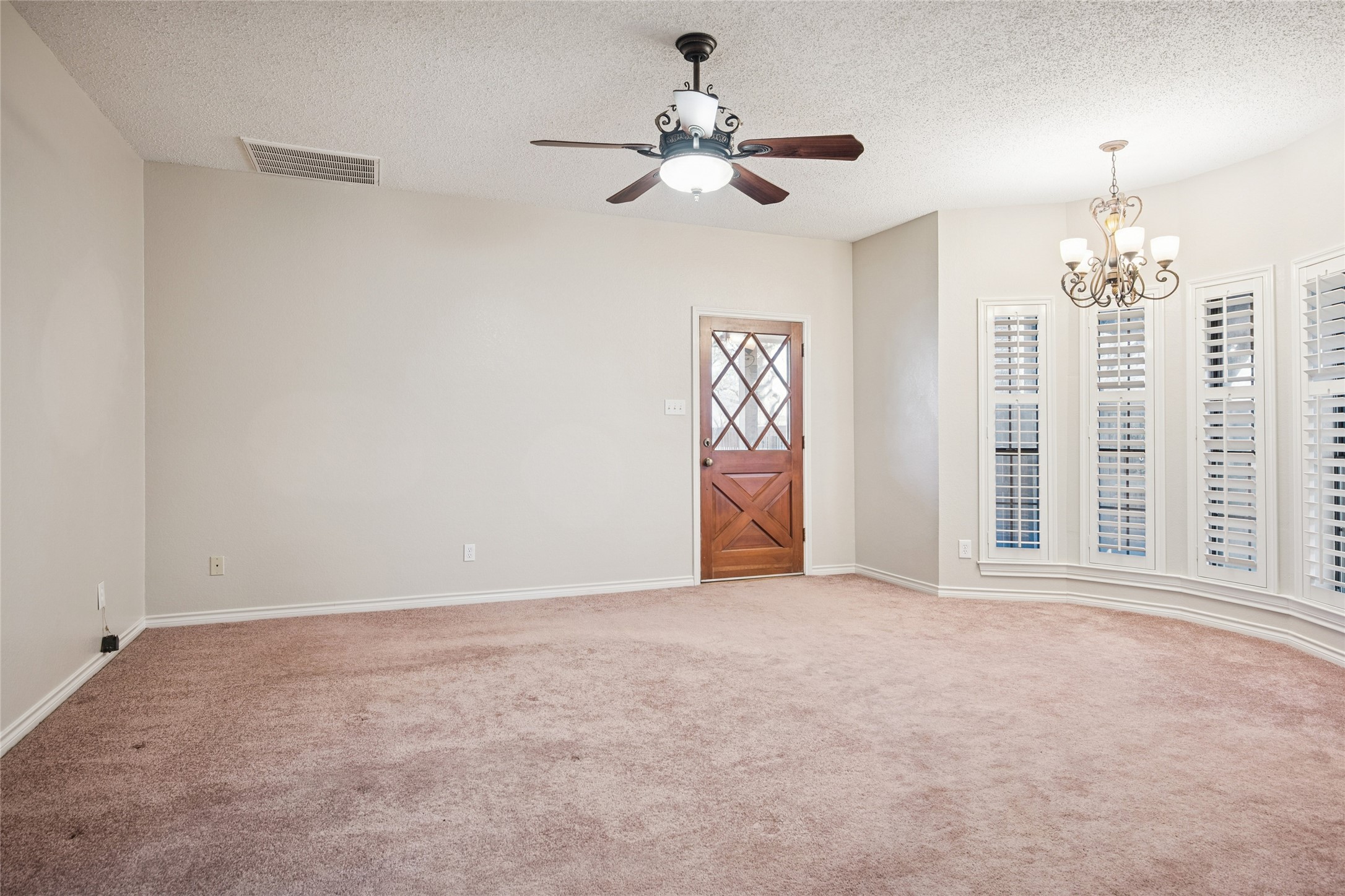 6707 Us 287 Highway Arlington TX 76001
