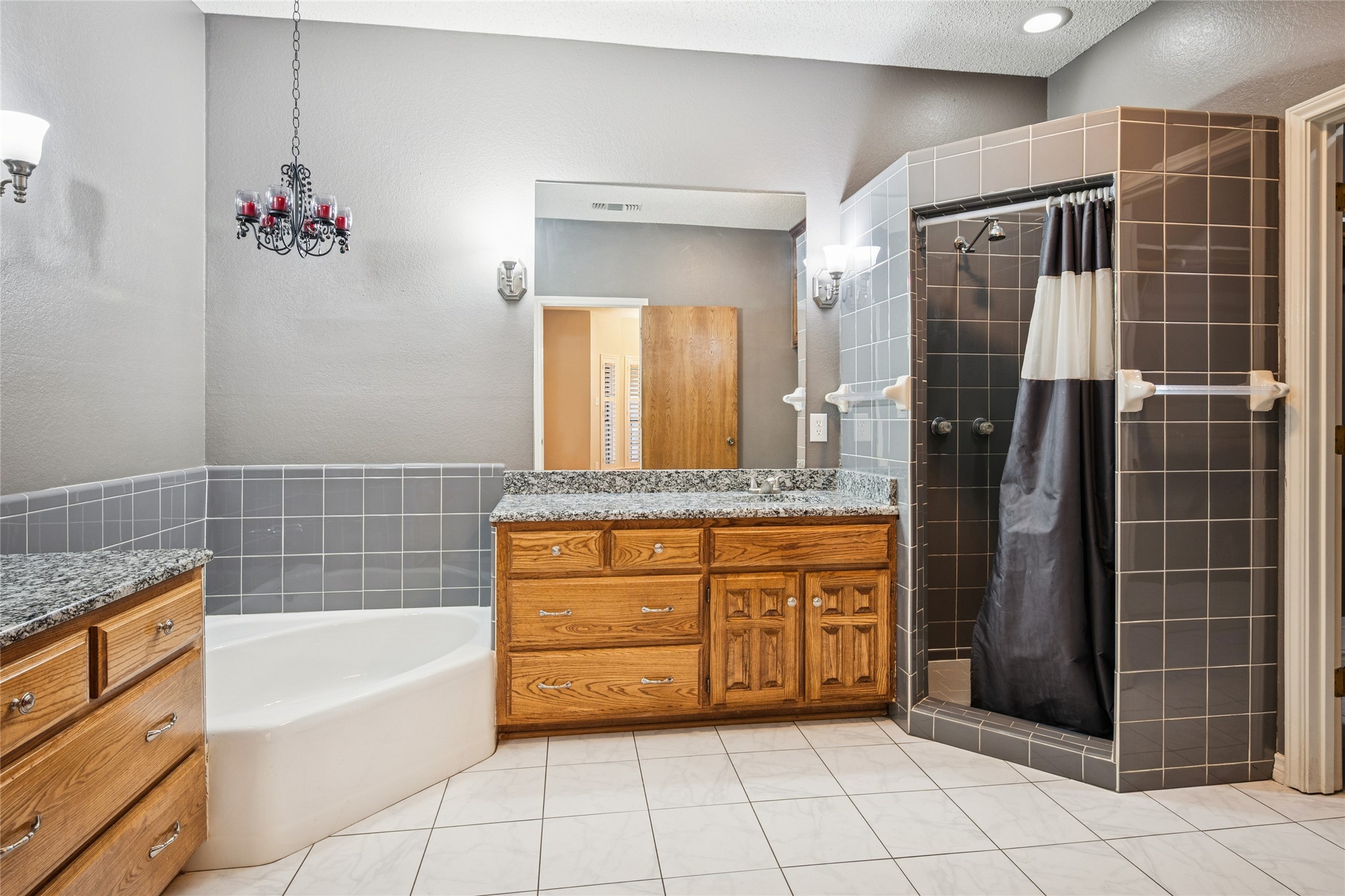 6707 Us 287 Highway Arlington TX 76001