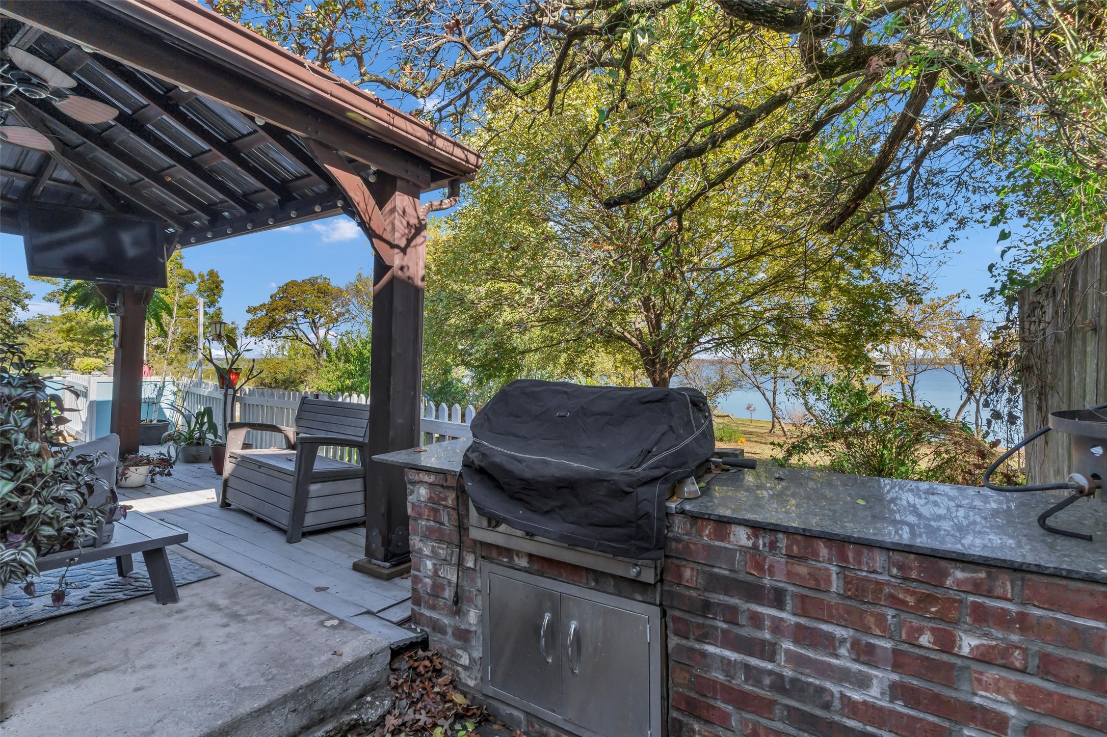 560 Jay Street Shady Shores TX 76208