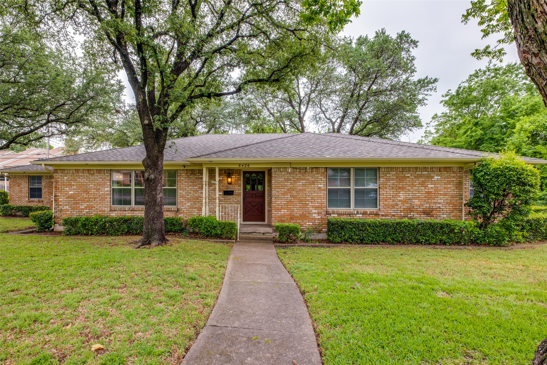 8428 Bellingham Drive Dallas TX 75228