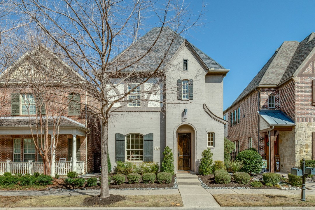 2245 Longwood Drive Carrollton TX 75010