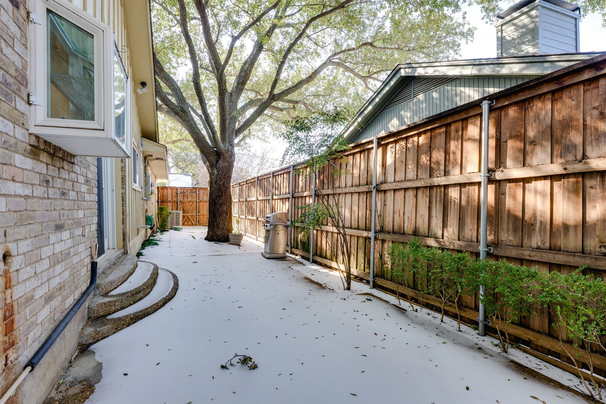 10521 Sandpiper Lane Dallas TX 75230