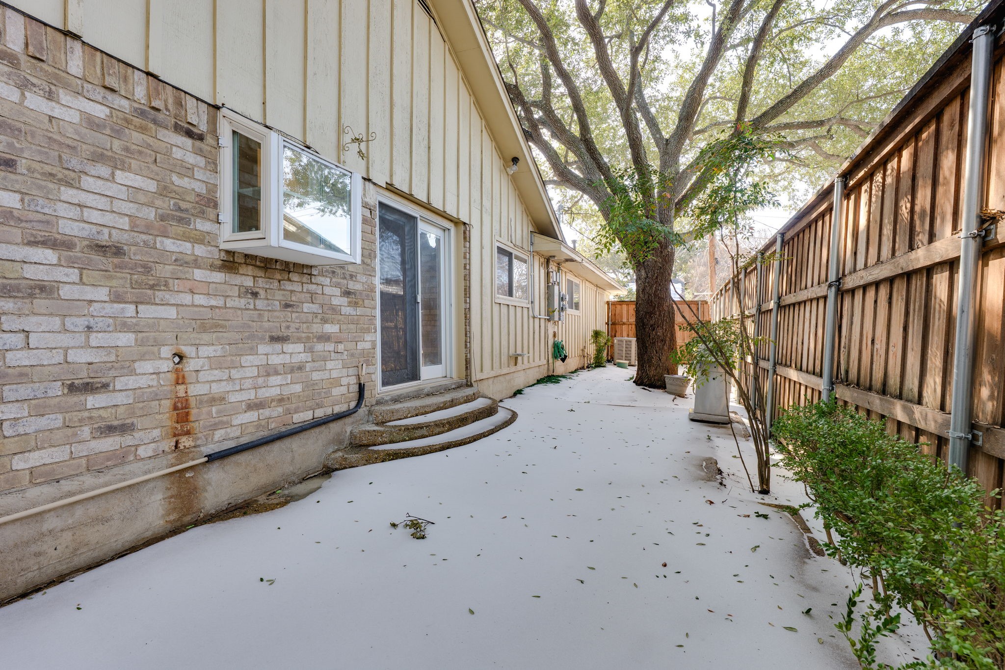 10521 Sandpiper Lane Dallas TX 75230