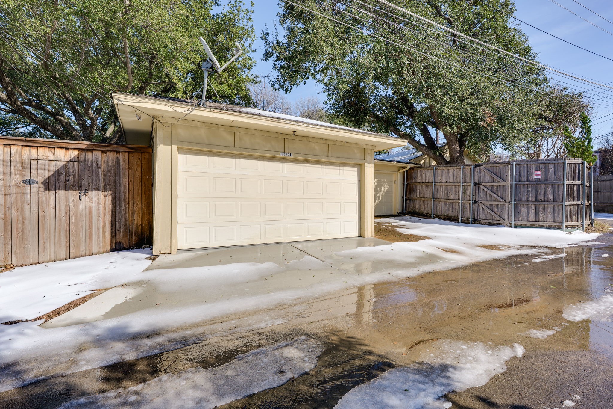 10521 Sandpiper Lane Dallas TX 75230