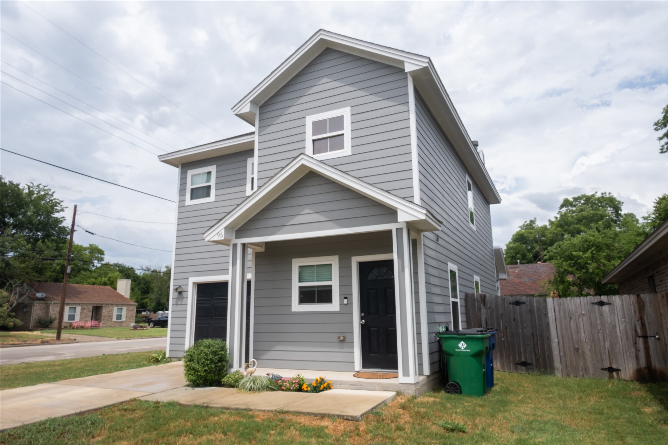 95 Jarrett Street Waxahachie TX 75165