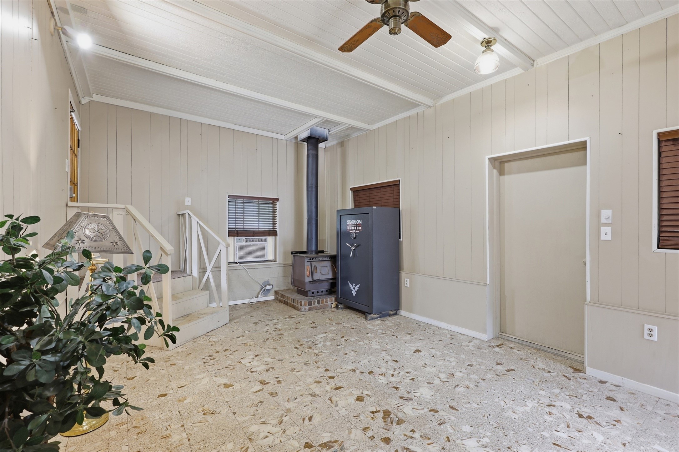 591 Mcfarland Lane Weatherford TX 76088