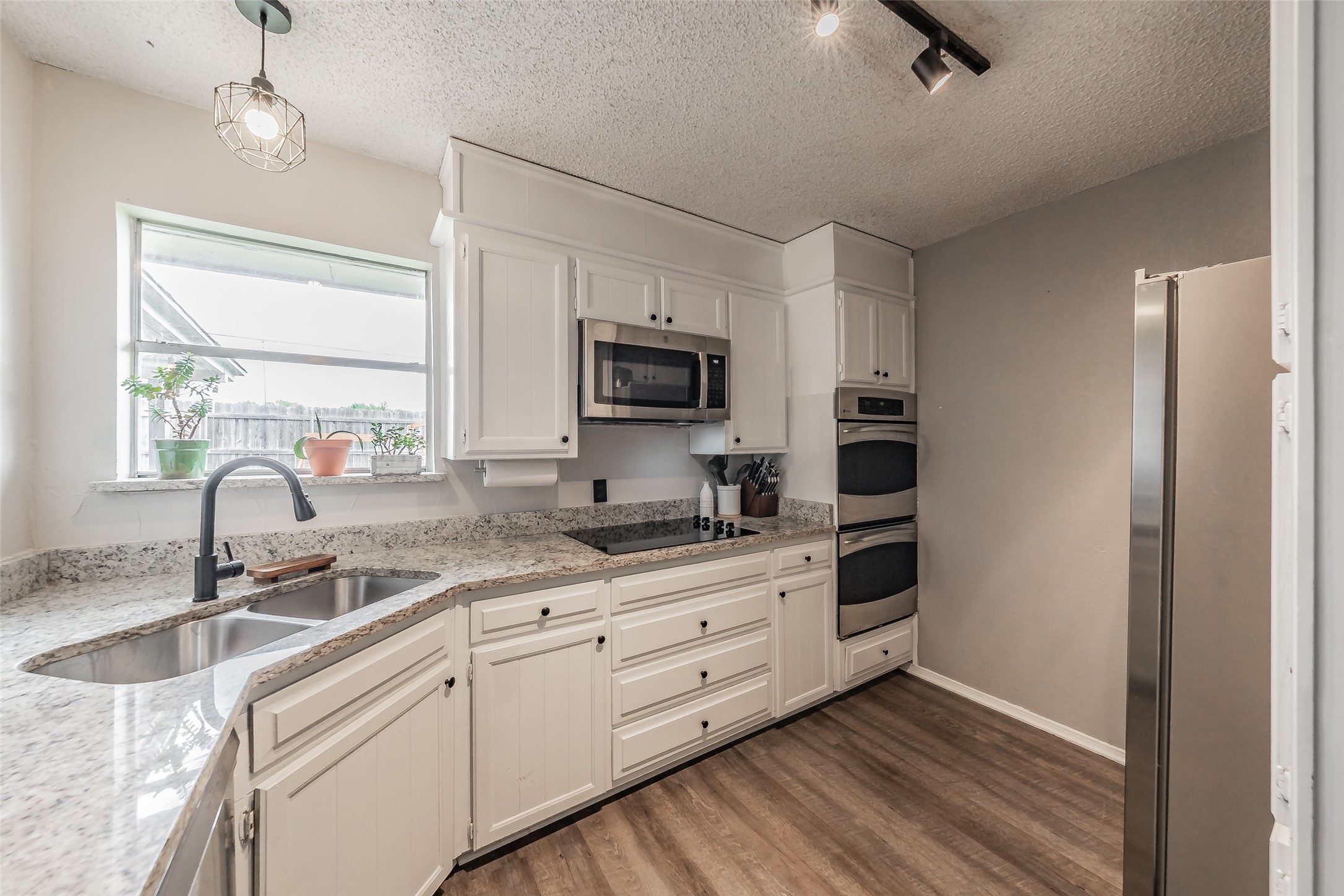 2507 Smouldering Wood Drive Arlington TX 76016