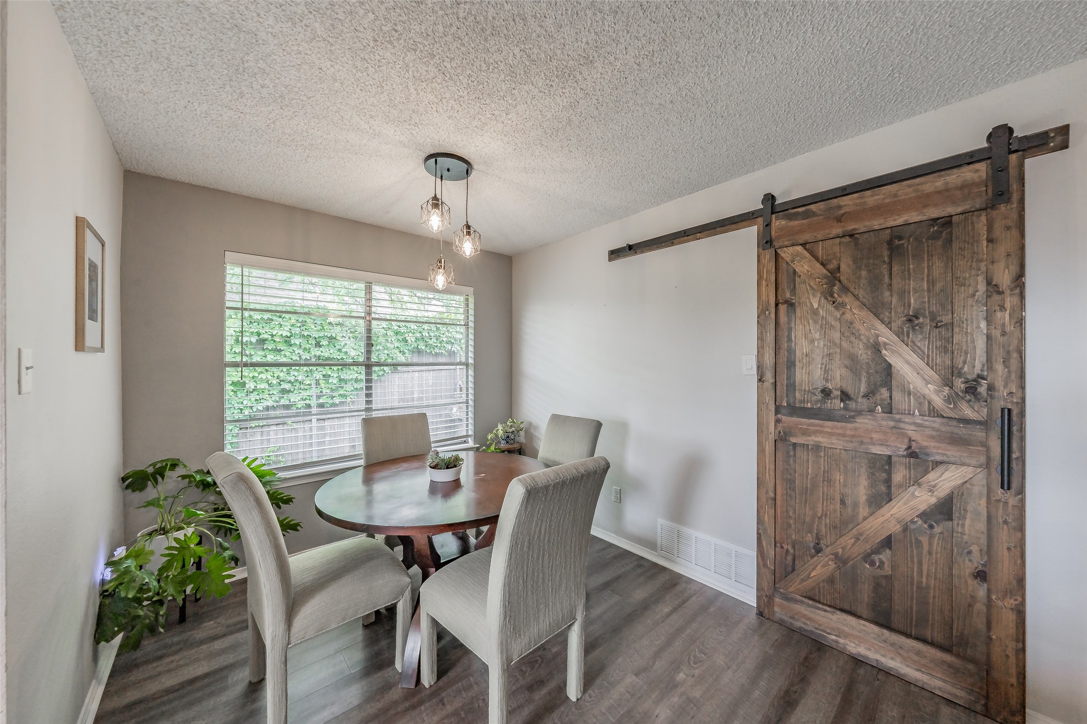 2507 Smouldering Wood Drive Arlington TX 76016