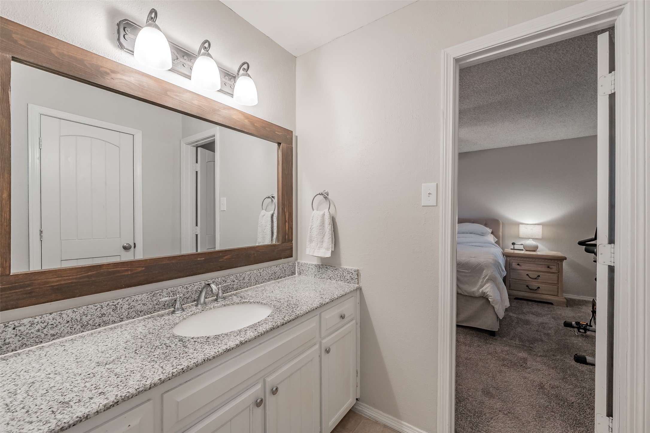 2507 Smouldering Wood Drive Arlington TX 76016