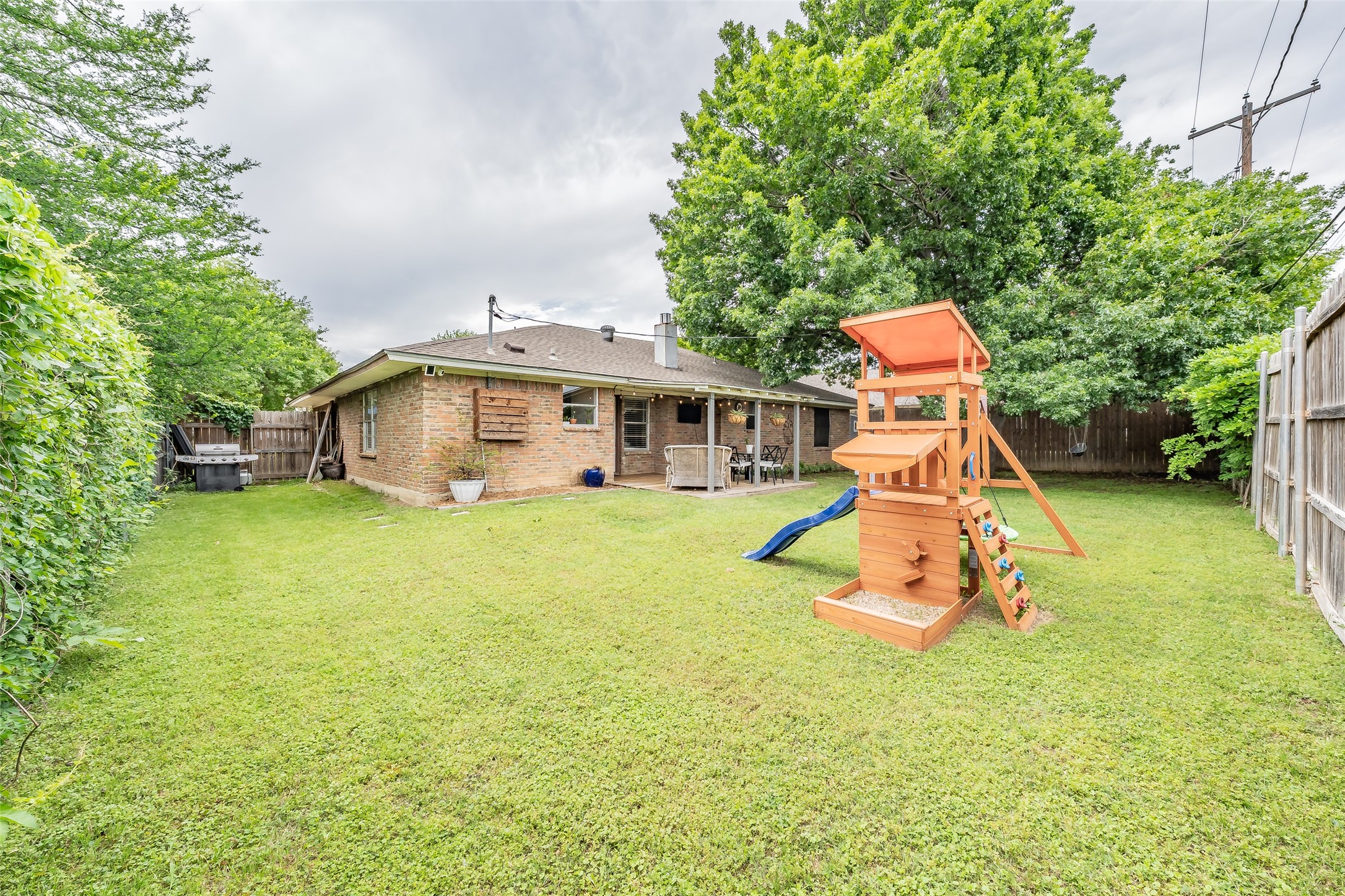 2507 Smouldering Wood Drive Arlington TX 76016