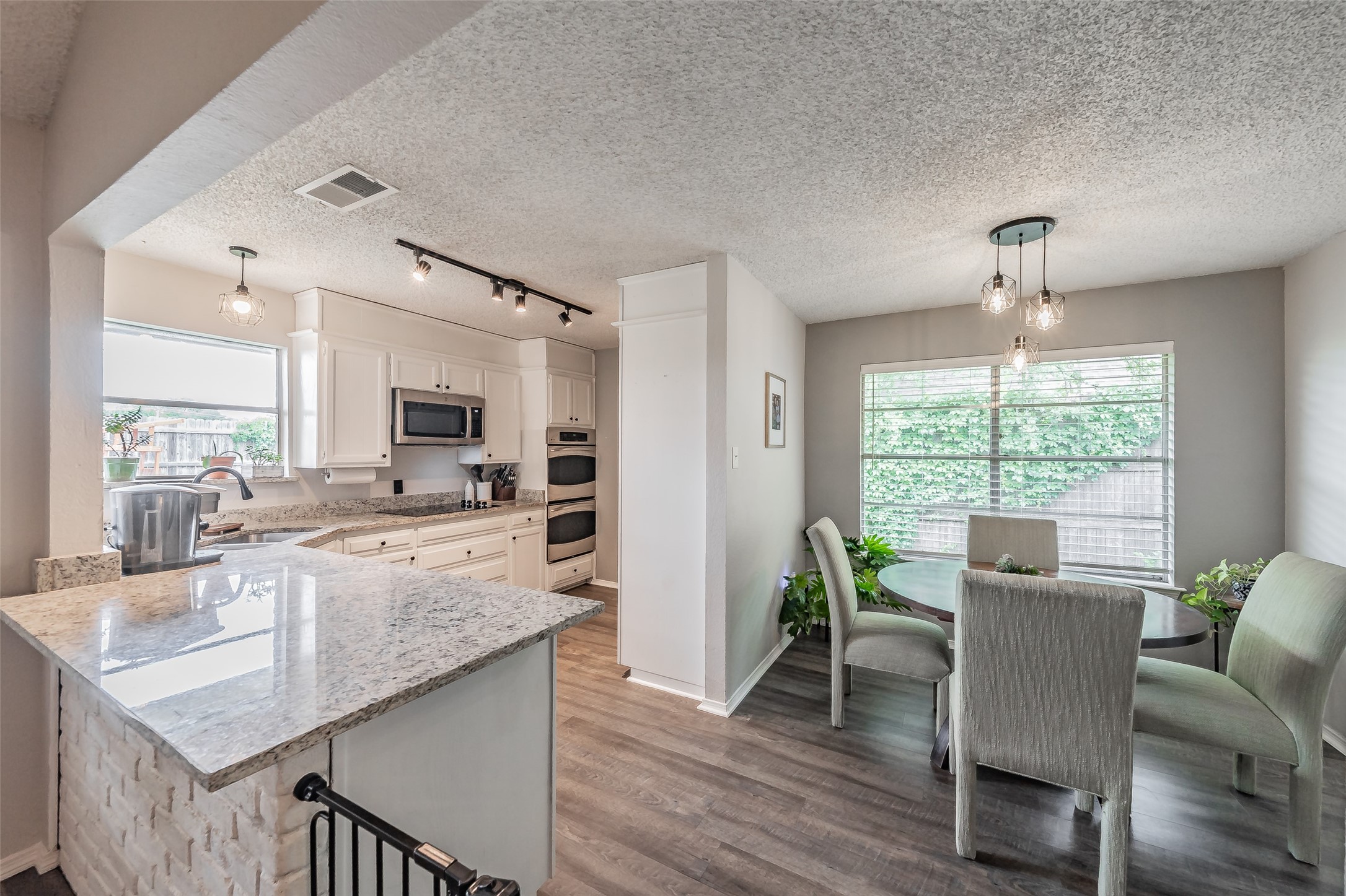 2507 Smouldering Wood Drive Arlington TX 76016