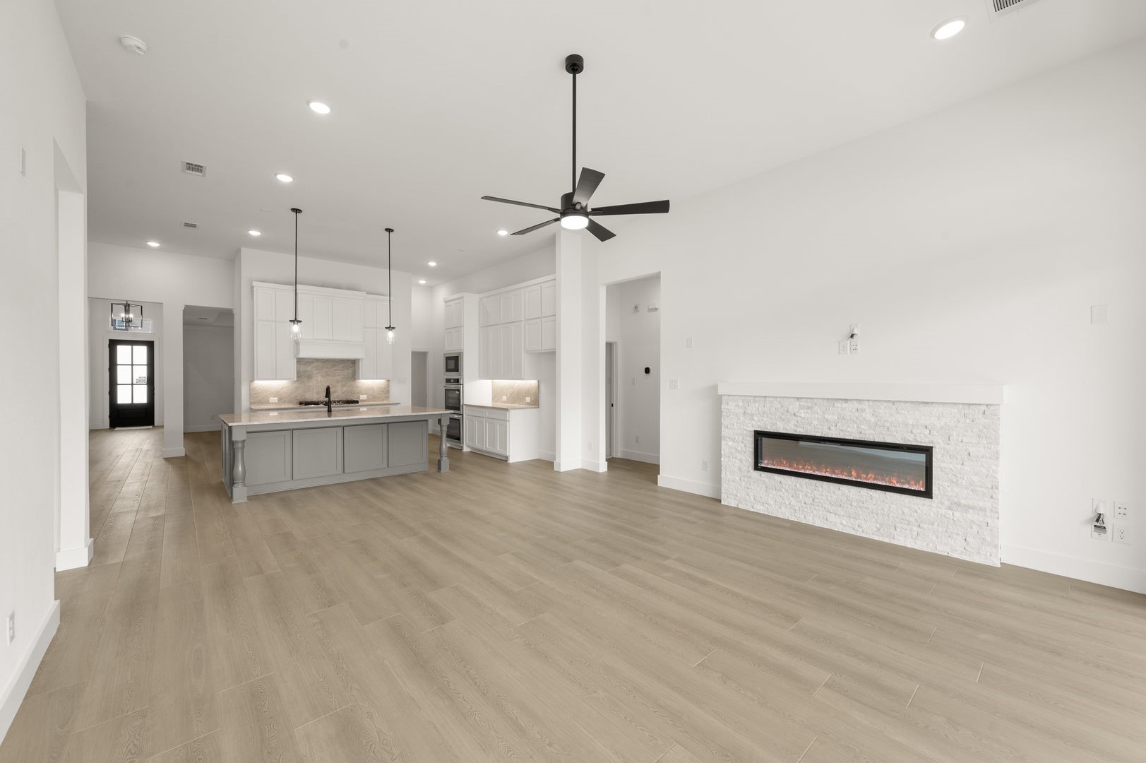 316 Autry Drive Burleson TX 76028