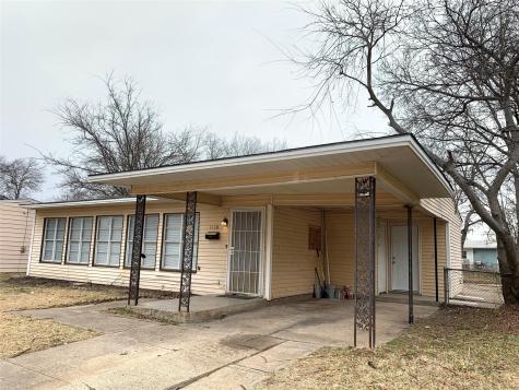1118 Indian Hills Drive Grand Prairie TX 75051