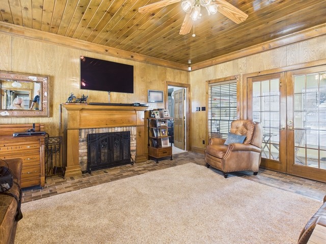 2382 Crystal Drive Athens TX 75752