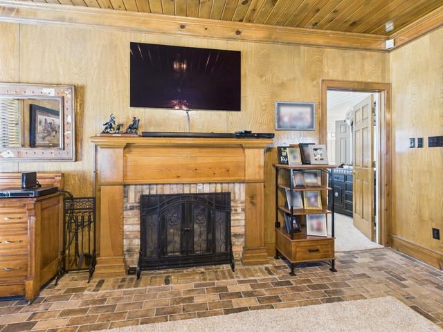 2382 Crystal Drive Athens TX 75752