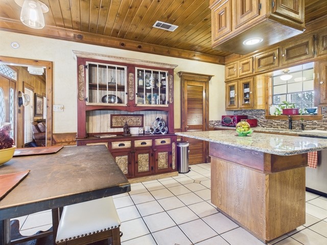 2382 Crystal Drive Athens TX 75752
