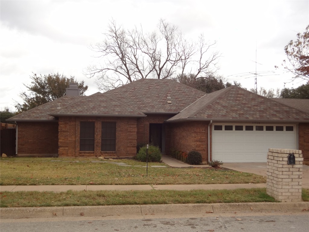 1713 Saxon Drive Bedford TX 76021