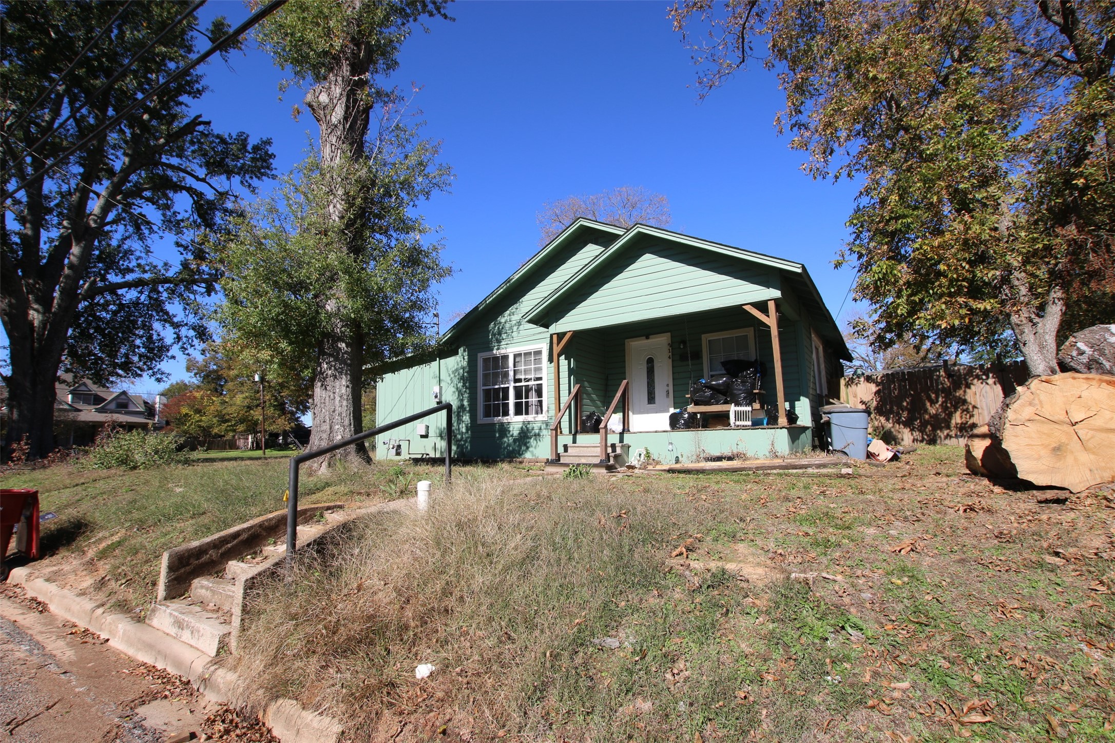 214 Yates Street Mount Vernon TX 75457