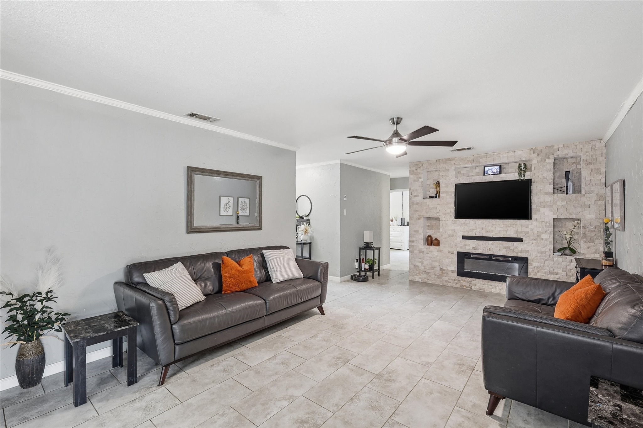 450 Price Drive Lewisville TX 75067