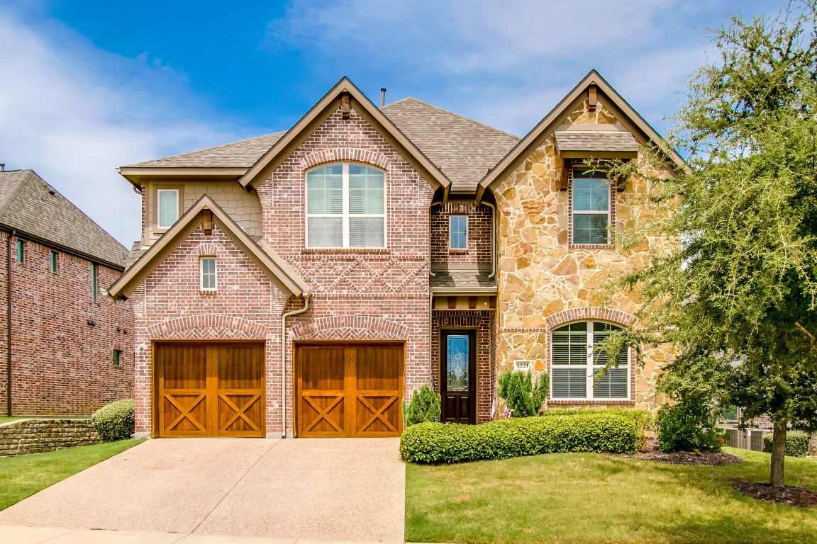 1221 Grant Avenue Lantana TX 76226