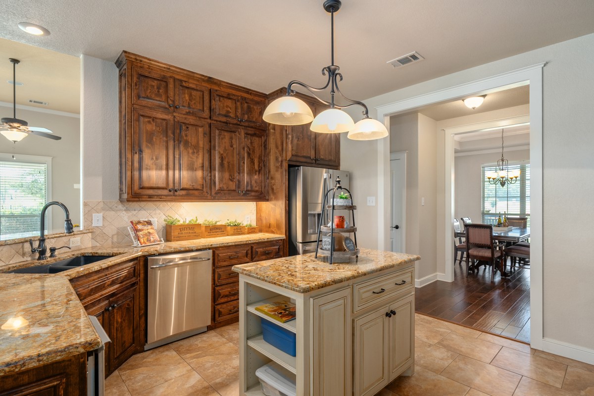 104 Crepe Myrtle Corsicana TX 75109