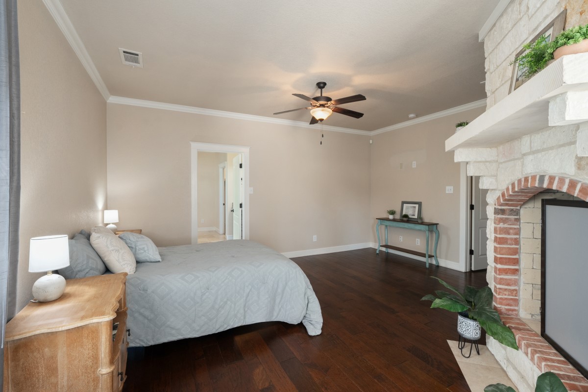 104 Crepe Myrtle Corsicana TX 75109