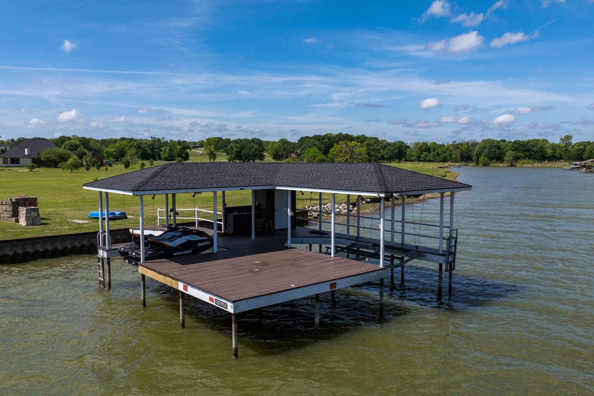 104 Crepe Myrtle Corsicana TX 75109