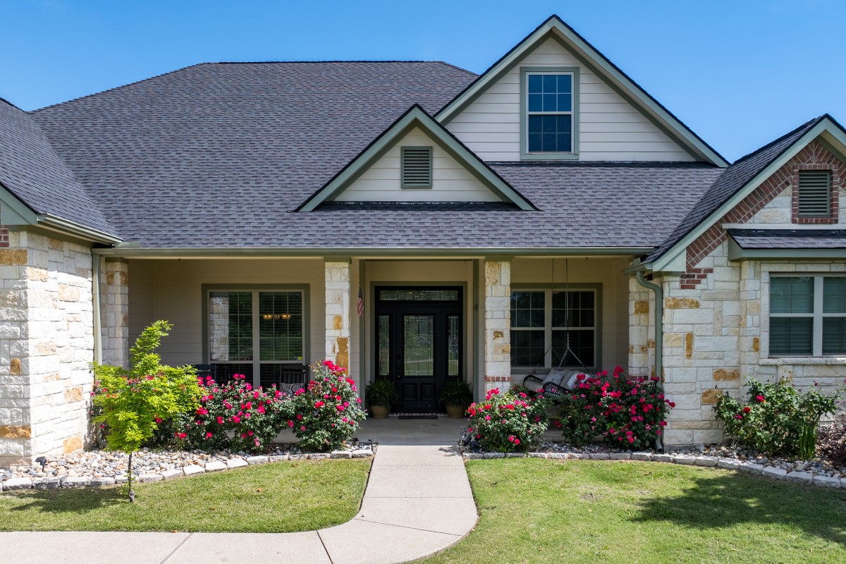 104 Crepe Myrtle Corsicana TX 75109