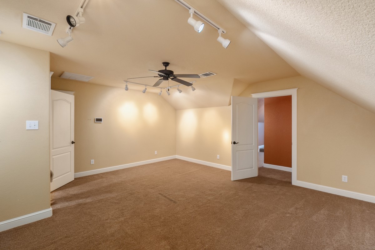 104 Crepe Myrtle Corsicana TX 75109