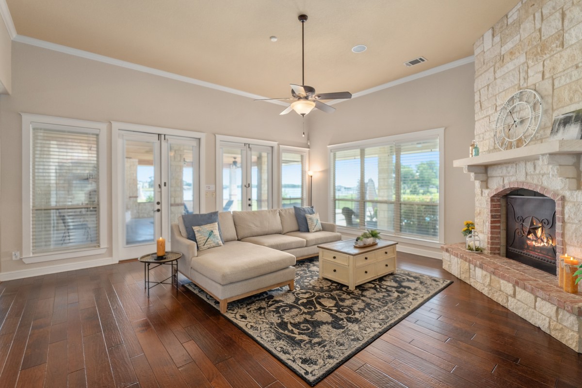 104 Crepe Myrtle Corsicana TX 75109