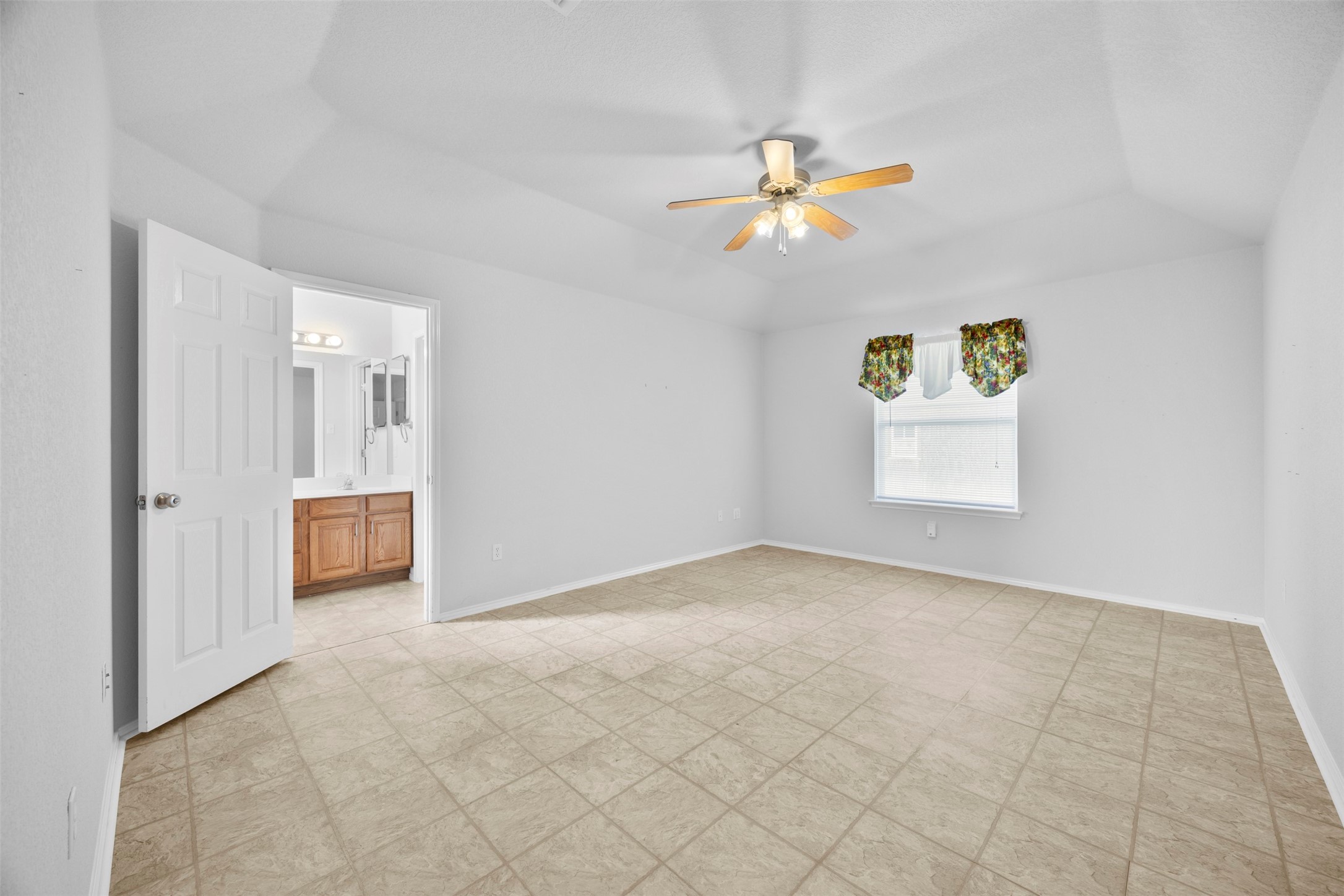 706 Hill Lane Cleburne TX 76033