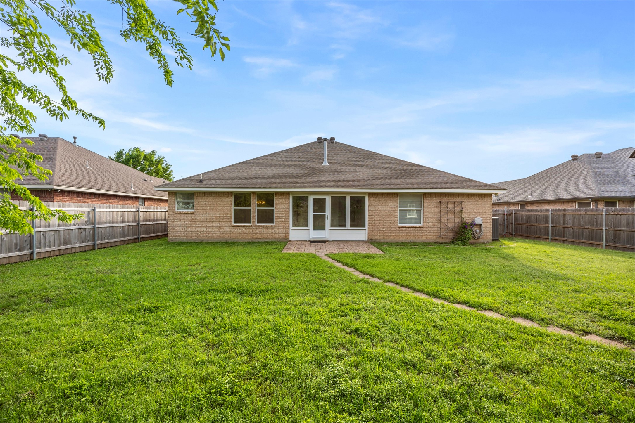 706 Hill Lane Cleburne TX 76033