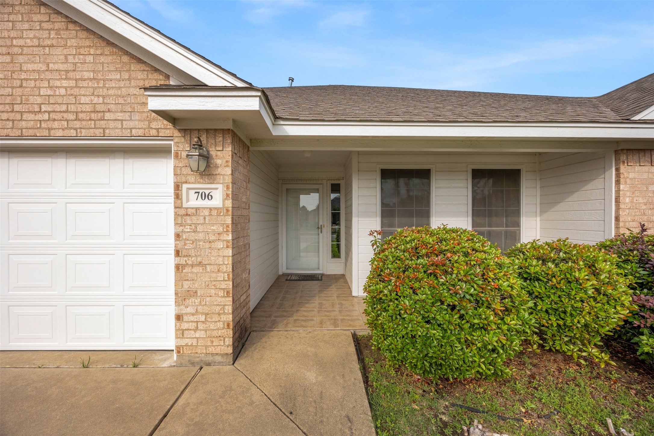 706 Hill Lane Cleburne TX 76033