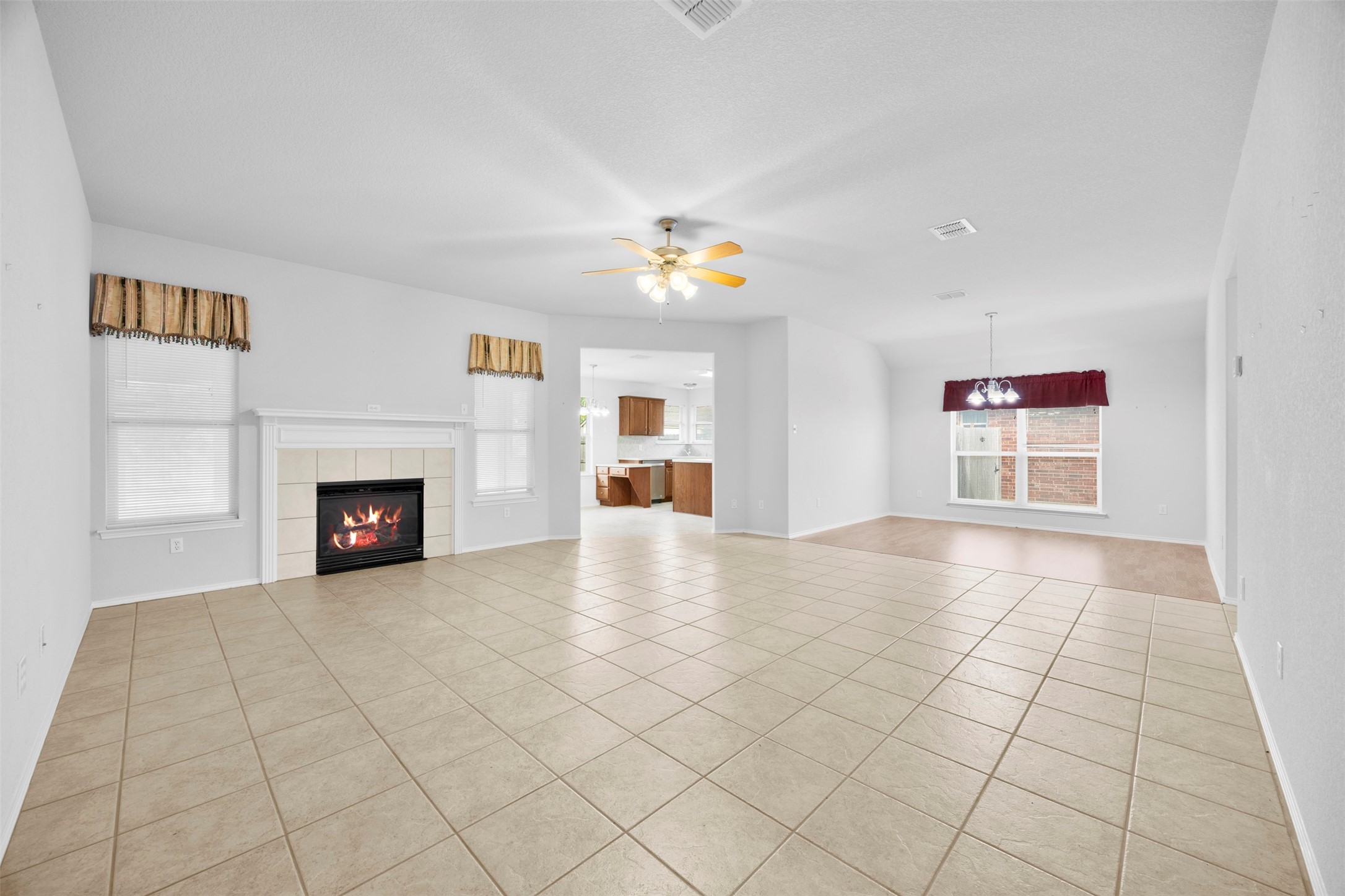 706 Hill Lane Cleburne TX 76033