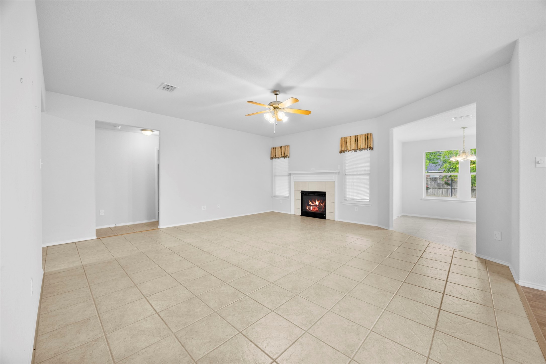 706 Hill Lane Cleburne TX 76033