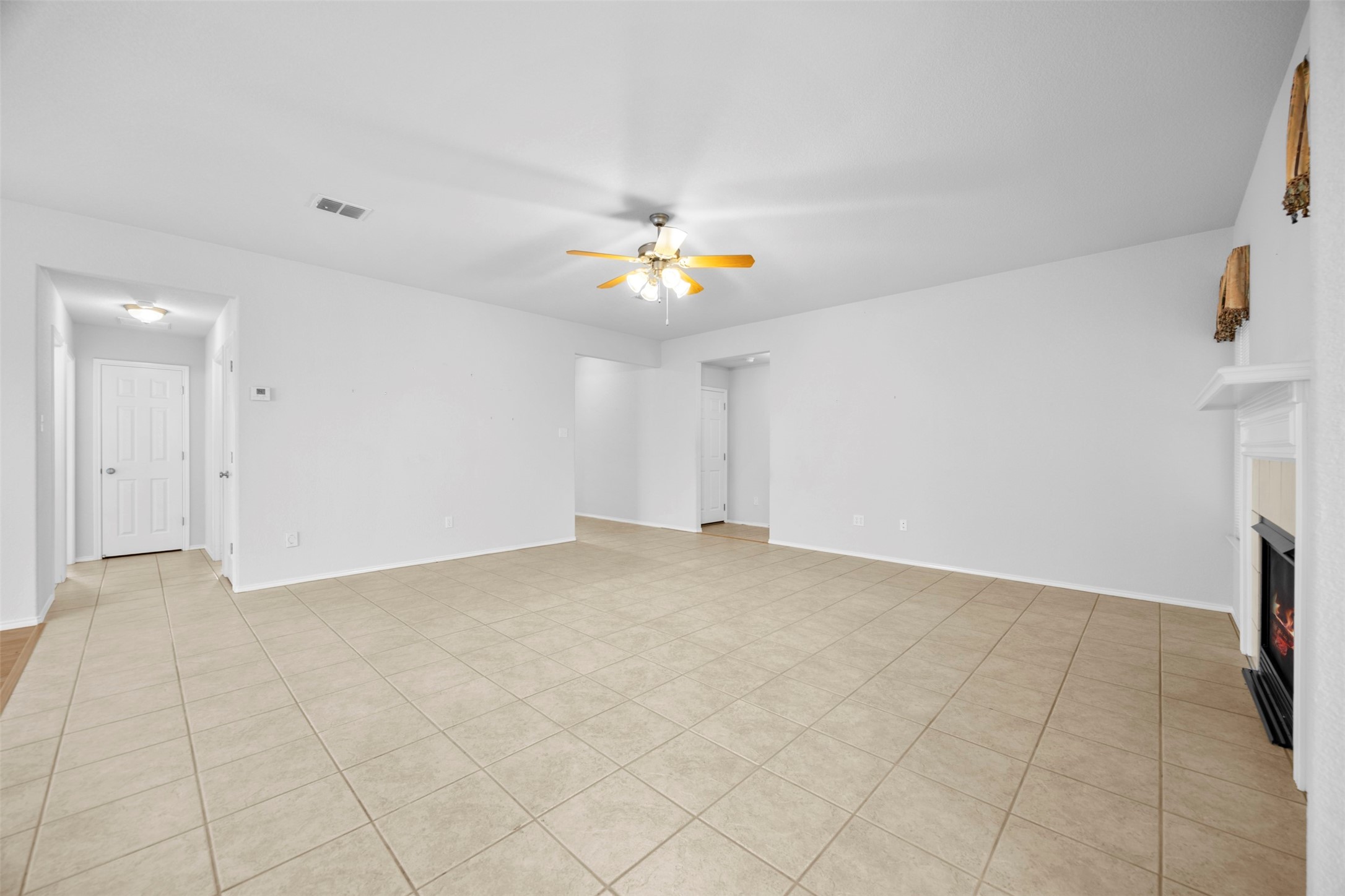 706 Hill Lane Cleburne TX 76033
